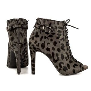 Jessica Simpson Women’s Heels Open Toe Y2K Leopard Print Booties Size 7